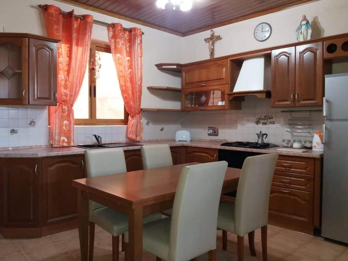 Entire Senglea Seaview Town House Villa Exterior photo
