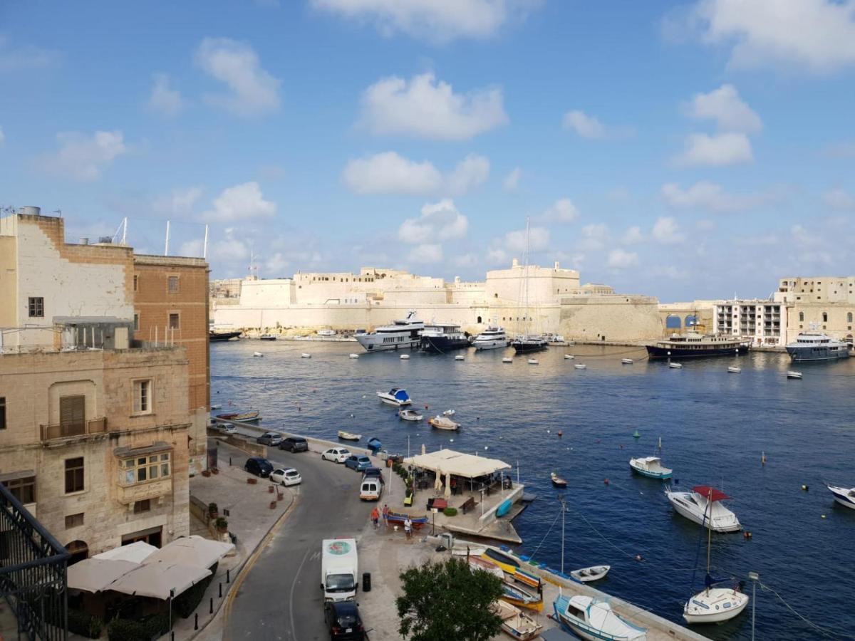 Entire Senglea Seaview Town House Villa Exterior photo